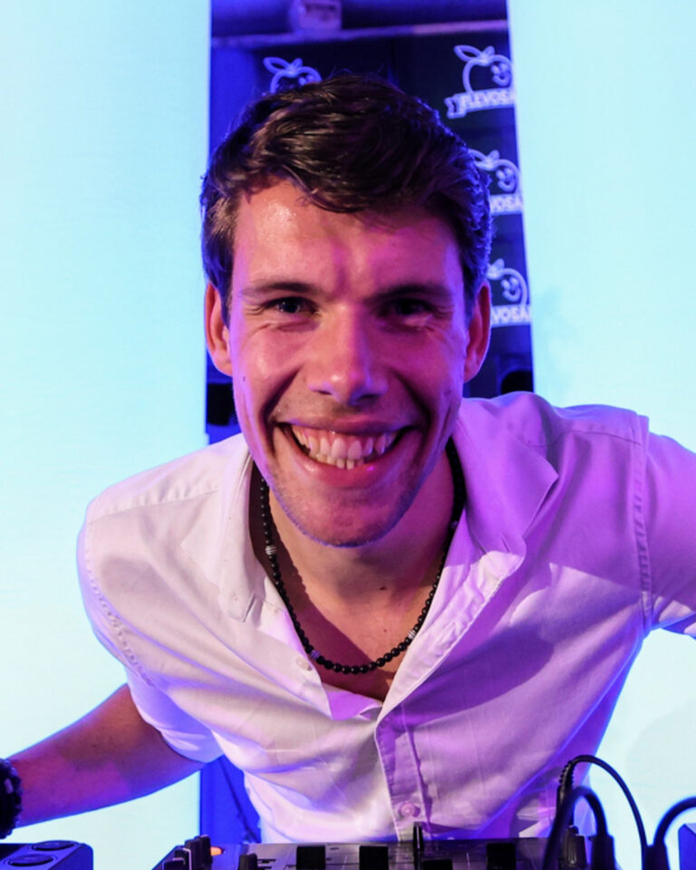 DJ Lars